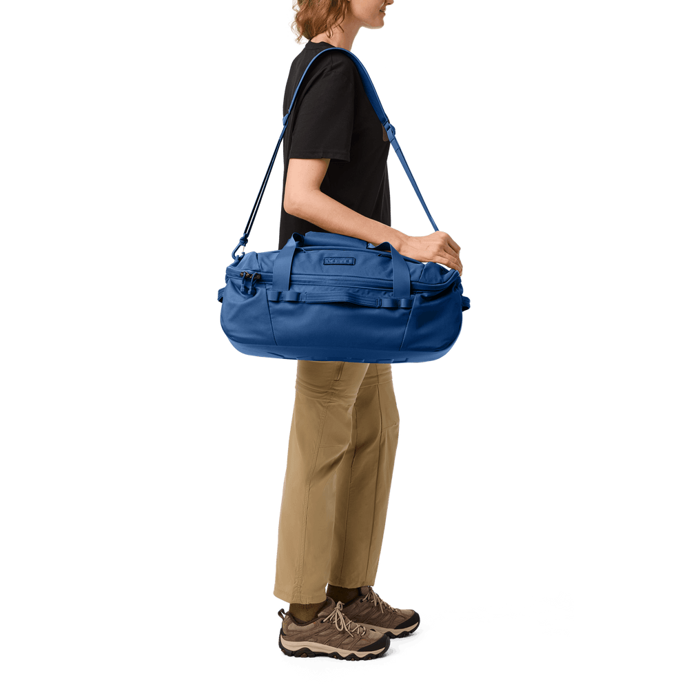 40L TRAVEL DUFFEL